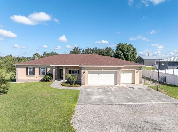 5909 ARTESIAN RIDGE Lane, DOVER, FL 33527
