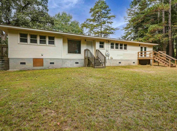 140 Mabus Road, Batesburg, SC 29006