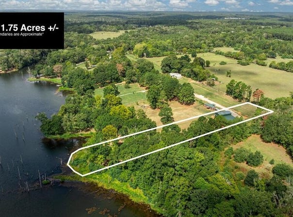 400 Indian Hen Drive, GARRISON, TX 75946