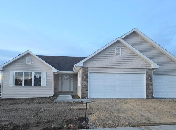 509 OAK Lane, POPLAR GROVE, IL 61065