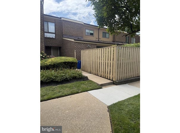 10 COBBLER CT #F, BALTIMORE, MD 21208