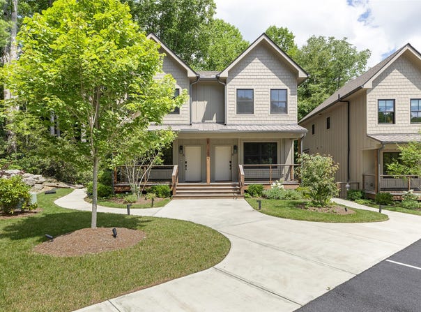 1077 B Hicks, Highlands, NC 28741
