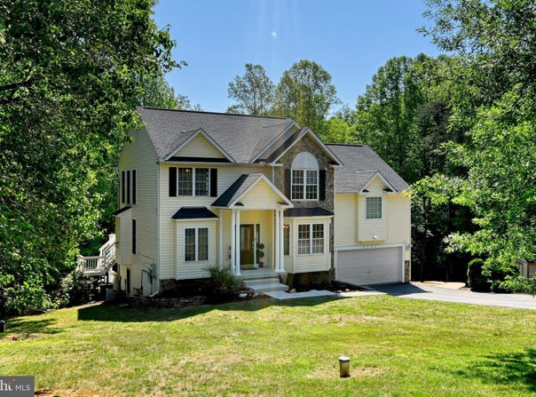 121 BROUNAUGH Lane, MINERAL, VA 23117