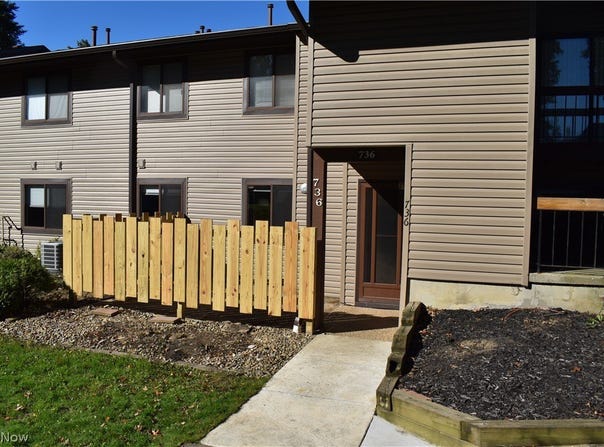 736 Kirkwall Drive, Copley, OH 44321
