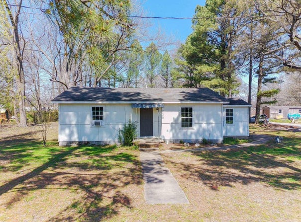205 E Matthews Street, Brookland, AR 72417