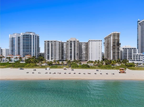 6039 Collins Ave, Miami Beach, FL 33140