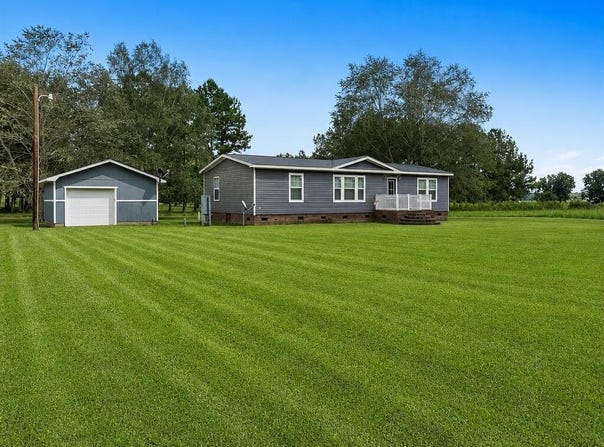9556 Silver Spoon Road, Clarkton, NC 28433