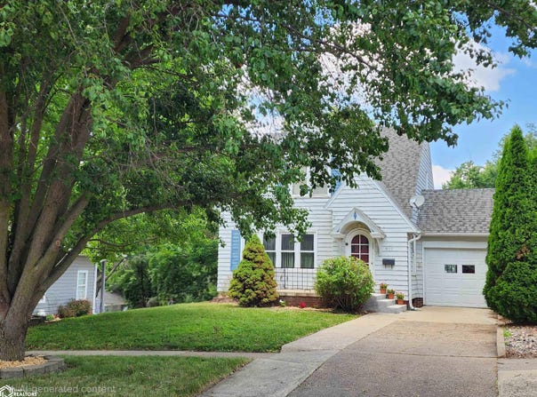 908 E 9th Street, Atlantic, IA 50022