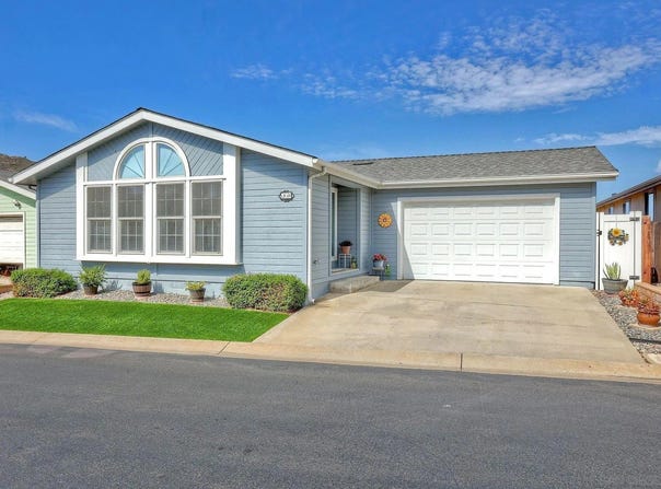 15935 Spring Oaks Road, El Cajon, CA 92021