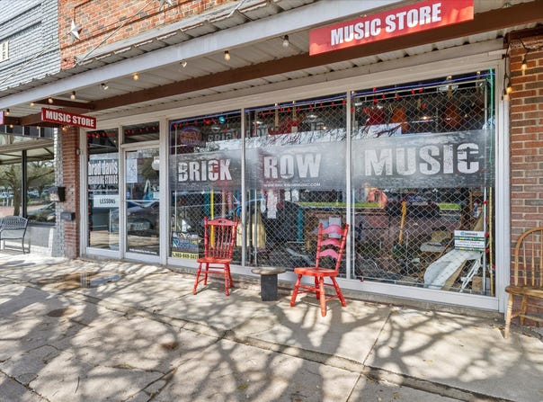 1132 Main Street, Commerce, TX 75428
