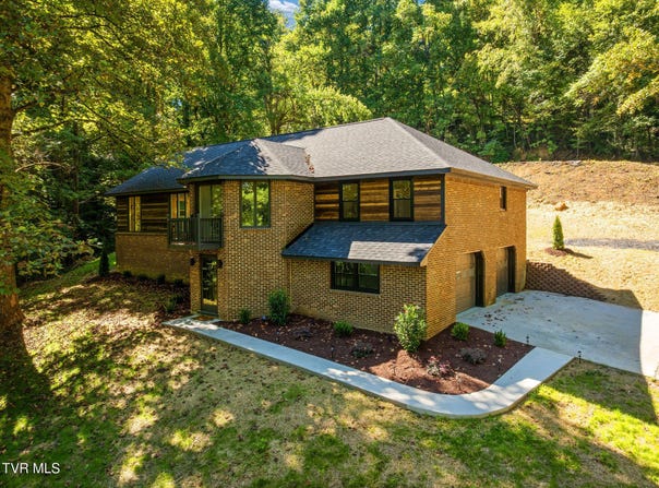 150 Stone Dye Drive, Elizabethton, TN 37643