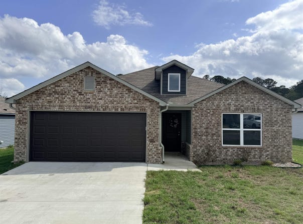 6041 Croft Ave, Benton, AR 72019