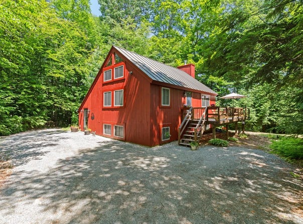 2 Draper Mill Road, Grantham, NH 03753
