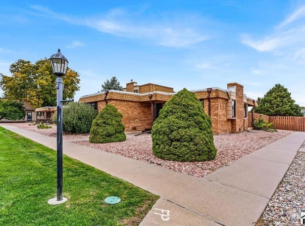 46 Regency Blvd, Pueblo, CO 81005