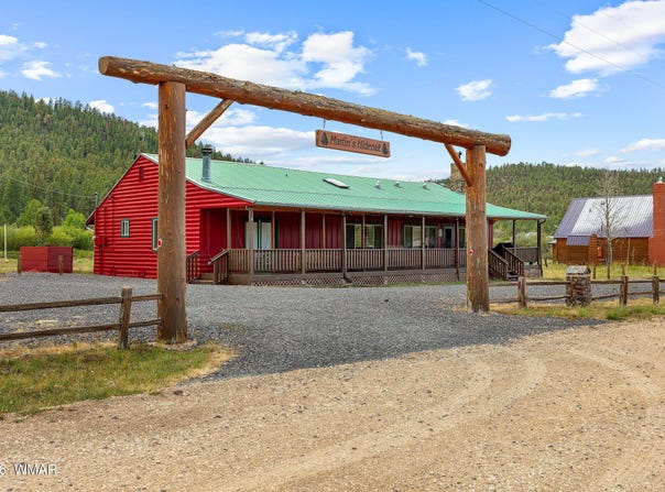 5 County Road 1000, Greer, AZ 85927