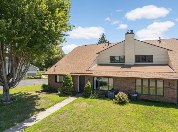 8296 144th Street W, Apple Valley, MN 55124