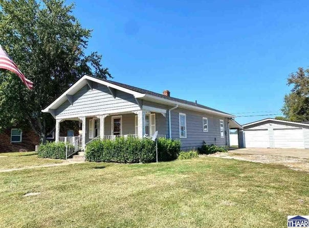 1030 A St. NE, linton, IN 47441