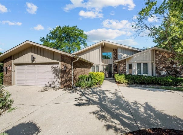 1426 Lorete Lane, Northbrook, IL 60062