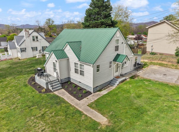 31 Cemetery Road, Williamsburg, KY 40769