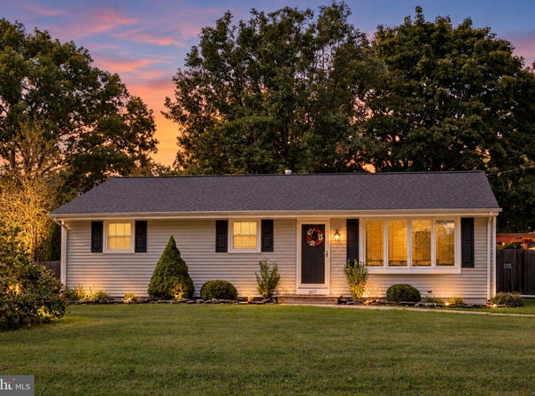 207 W ELM Avenue, BERLIN, NJ 08009