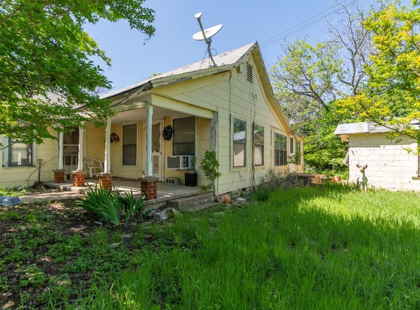 6630 Fm 183, Evant, TX 76525