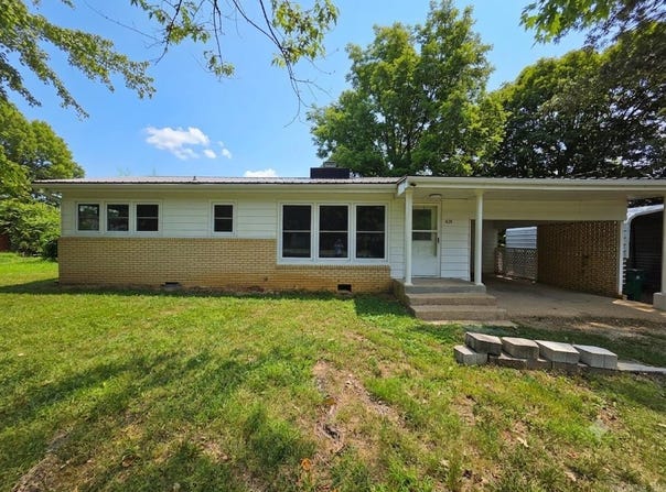 420 Brewer Street, Thayer, MO 65791-9310