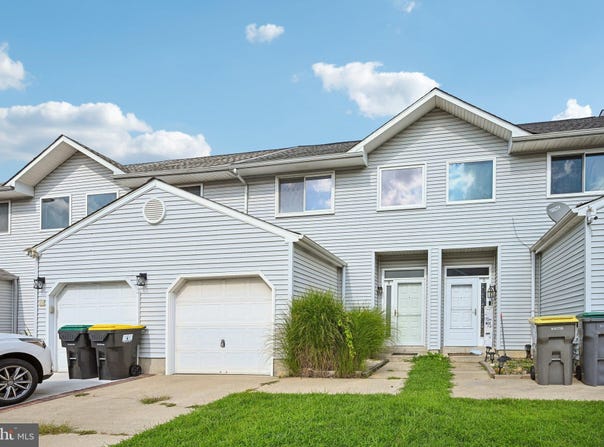 8 OROURKE Court, NEWARK, DE 19702
