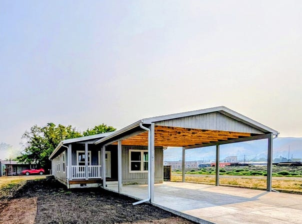 1302 Jackson Ave, LaGrande, OR 97850