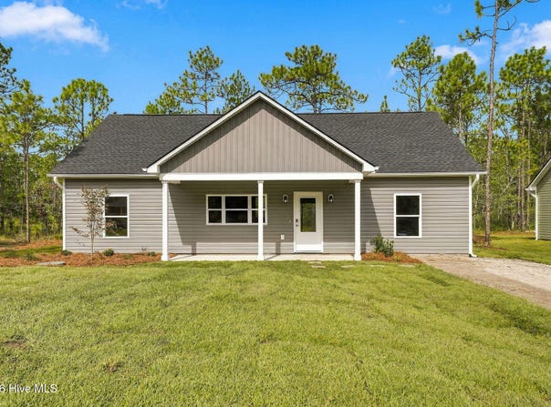 523 Woodhaven Road, Southport, NC 28461