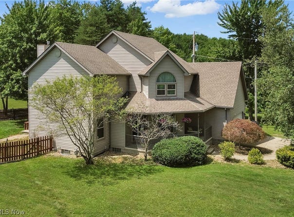 8241 Akron Canfield Road, Canfield, OH 44406