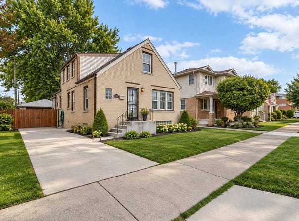 3915 W 104th Street, Chicago, IL 60655