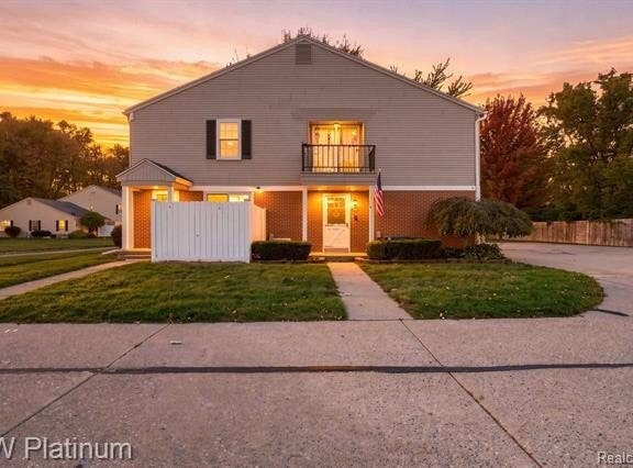 24487 Meadowbridge Drive, Clinton Twp, MI 48035
