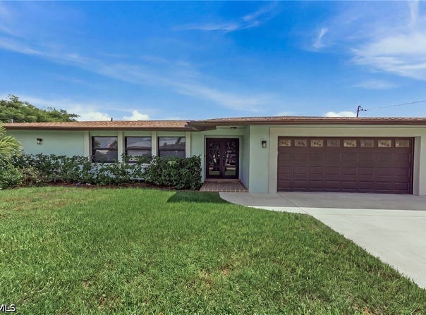 1928 SE 15th Terrace, Cape Coral, FL 33990