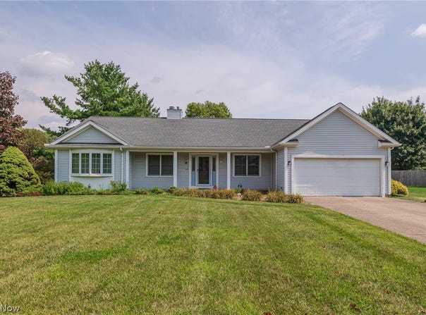 3233 Bramblewood Way, Avon, OH 44011
