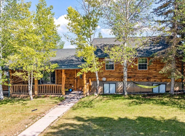 81 Walker Rd, Evanston, WY 82930