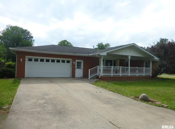 111 JONES Street, Woodson, IL 62695