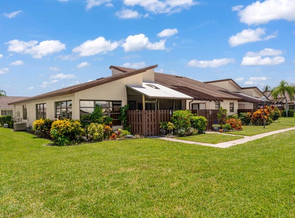 14127 NESTING Way, Delray Beach, FL 33484