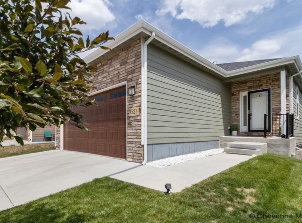 3523 RED FEATHER TR, Cheyenne, WY 82001