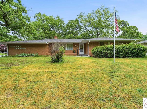 711 W Montgomery St., Clinton, MO 64735