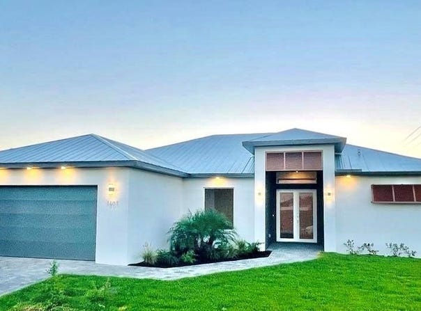 1227 NW 40th Place, Cape Coral, FL 33993