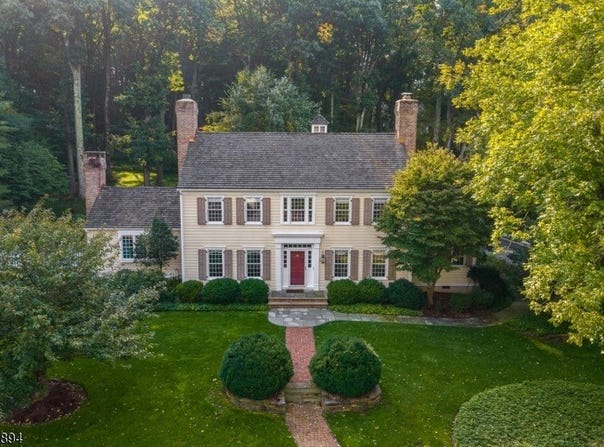 4 Barberry Row, Chester Twp., NJ 07930-3007