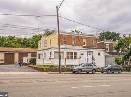 82-84 CHESTER Pike, DARBY, PA 19023