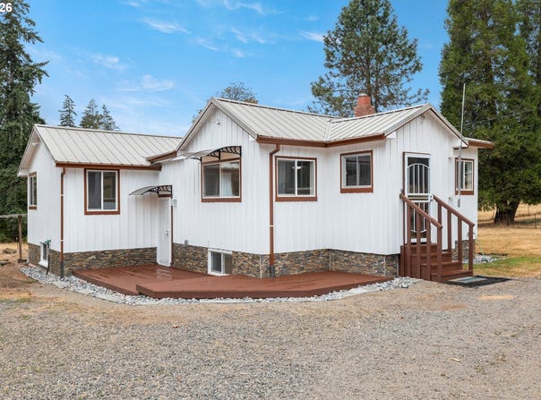 35300 SE GUNDERSON Rd, Sandy, OR 97055