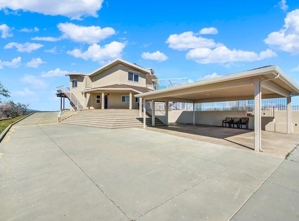 8560 Holmes Lane, Winters, CA 95694