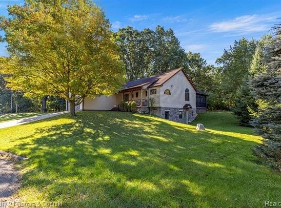 1021 Willow Lane, Howell Twp, MI 48843