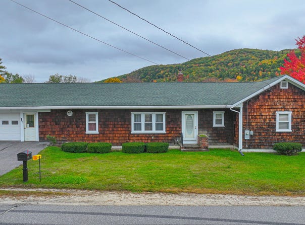 73 Ridge Road, Peru, ME 04290