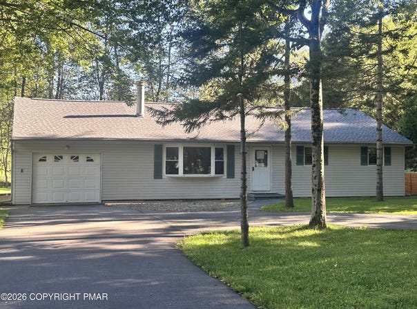4107 Azalea Drive, Pocono Summit, PA 18346