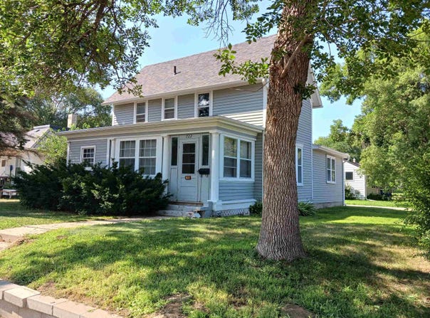 722 E MAIN, Vermillion, SD 57069-2116