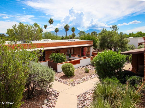 403 S Paseo Tierra C, Green Valley, AZ 85614