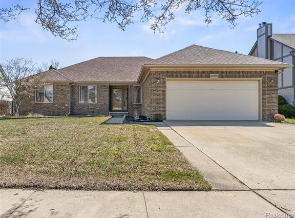 50108 Buccaneer Drive, Macomb Twp, MI 48044